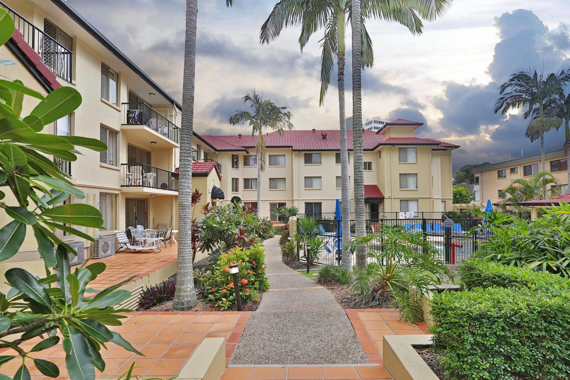 K Resort Surfers Paradise Apartments Guldkusten Exteriör bild